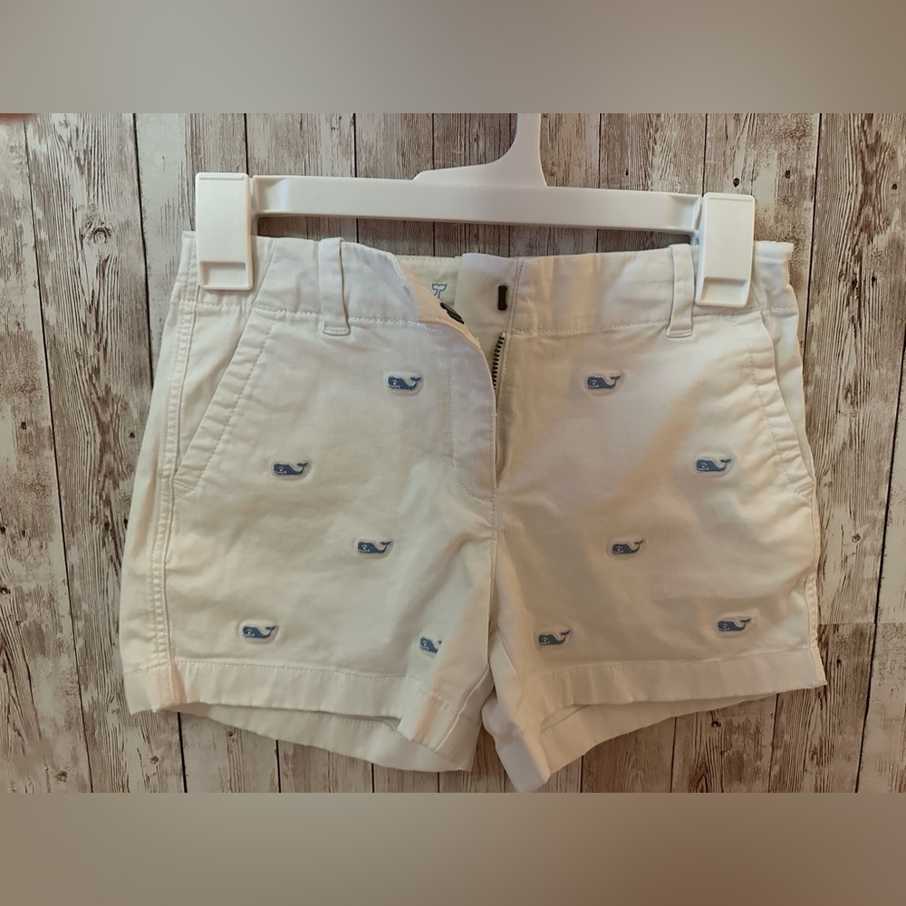 Vineyard Vines shorts